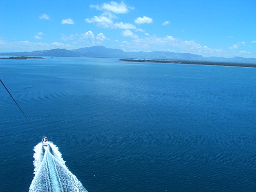 Fiji vacation activities - parasailing  near Denarau Island