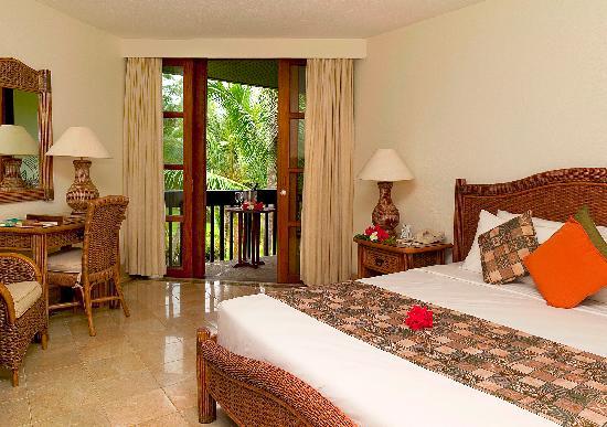 Warwick Fiji Resort - deluxe room